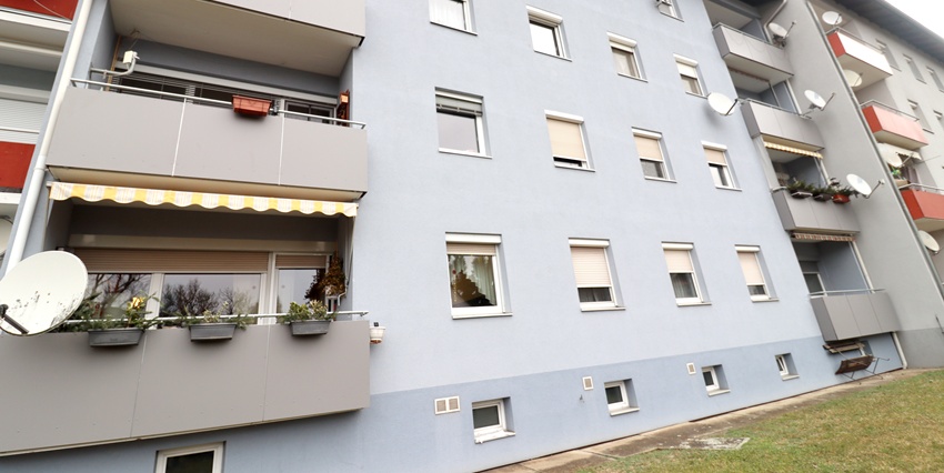 Sanierungsbedürftige 2-Zimmerwohnung in Kalsdorf mit circa 60 m², Balkon und Parkplatz zu verkaufen