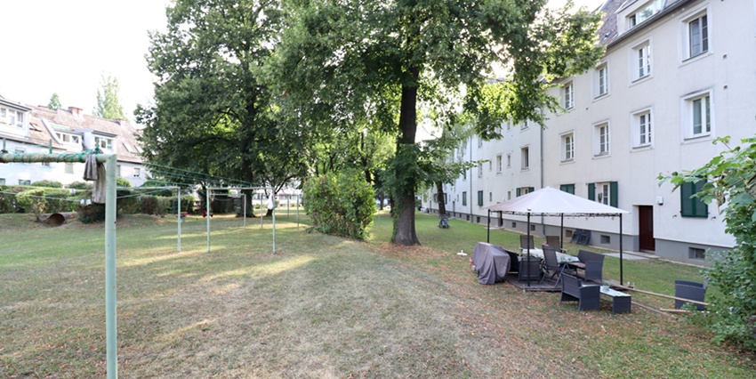 Preiswerte 50 m2 Zweizimmerwohnung im ersten Stock in sehr gepflegtem Zustand mit 14 m2 Kellerabteil zu verkaufen