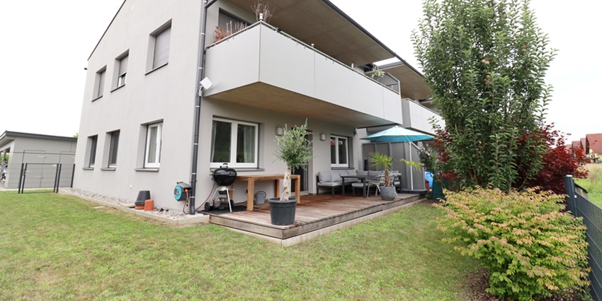 Sehr schöne 3-Zimmerwohnung mit 72,5m², Terrasse und Garten plus Carport/Parkplatz zu verkaufen